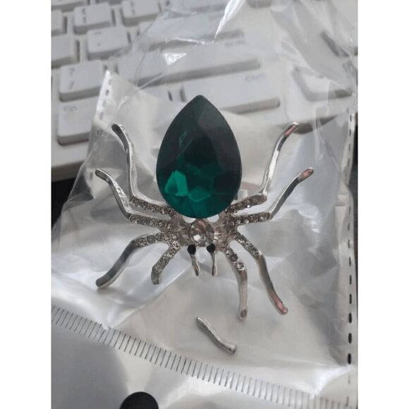 SILVER EMERALD CRYSTAL DIAMOND SPIDER RING - Picture 3 of 3
